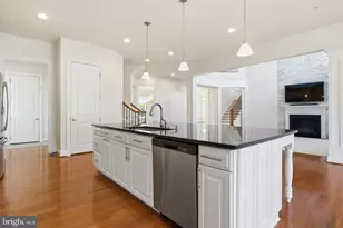11871 Peppervine Dr, Clarksburg, MD 20871 - Photo 9