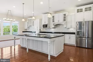 11871 Peppervine Dr, Clarksburg, MD 20871 - Photo 5