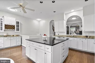 306 Hart Road, Gaithersburg, MD 20878 - Photo 9