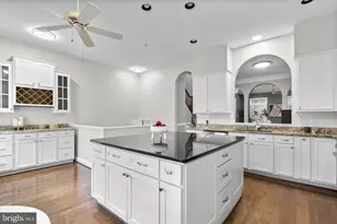 306 Hart Rd, Gaithersburg, MD 20878 - Photo 9