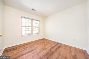 12121 Amber Ridge Cir, Germantown, MD 20876 - Photo 19