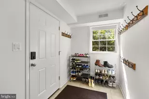 10301 Crestmoor Dr, Silver Spring, MD 20901 - Photo 37