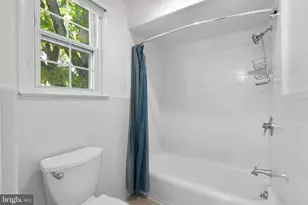 10301 Crestmoor Dr, Silver Spring, MD 20901 - Photo 29