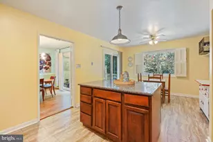 9434 Fern Hollow Way, Montgomery Village, MD 20886 - Photo 13