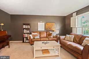 9434 Fern Hollow Way, Montgomery Village, MD 20886 - Photo 7