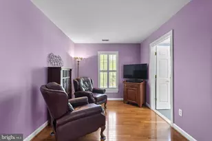 7805 Heritage Farm Dr, Gaithersburg, MD 20886 - Photo 41