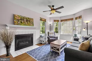 7805 Heritage Farm Dr, Gaithersburg, MD 20886 - Photo 35