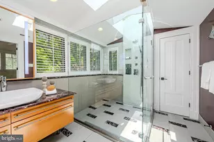 9715 De Paul Dr, Bethesda, MD 20817 - Photo 51