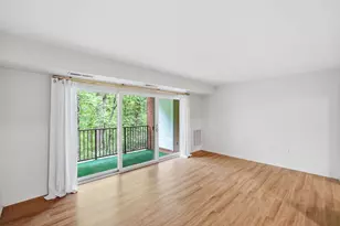 876 College Pkwy, Rockville, MD 20850 - Photo 11