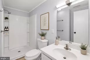 108 Middle Point Ct, Gaithersburg, MD 20877 - Photo 13