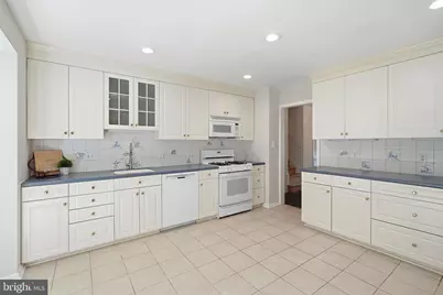 7616 Carteret Road, Bethesda, MD 20817 - Photo 9