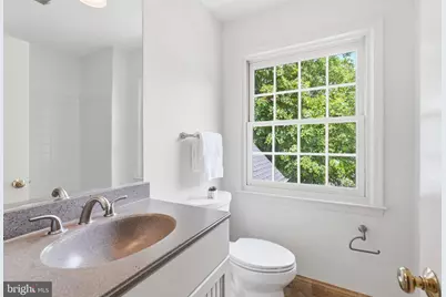 8100 Buckspark Lane E, Potomac, MD 20854 - Photo 23