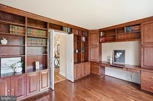 8100 Buckspark Ln E, Potomac, MD 20854 - Photo 13
