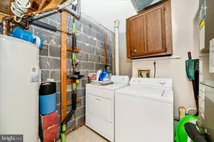 14 Pine Ridge Ct, Germantown, MD 20874 - Photo 35