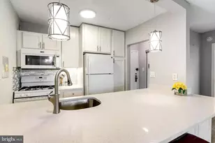 11801 Rockville Pike, Rockville, MD 20852 - Photo 7