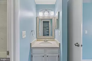 18131 Chalet Dr, Germantown, MD 20874 - Photo 29