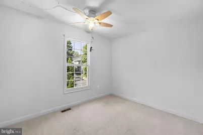 20323 Cedarhurst Way, Germantown, MD 20876 - Photo 19