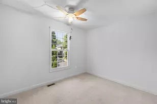 20323 Cedarhurst Way, Germantown, MD 20876 - Photo 19