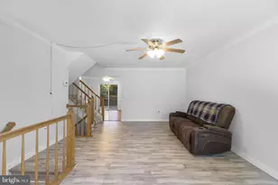 20323 Cedarhurst Way, Germantown, MD 20876 - Photo 3
