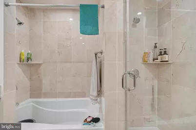 6820 Wisconsin Avenue #4006, Bethesda, MD 20815 - Photo 19