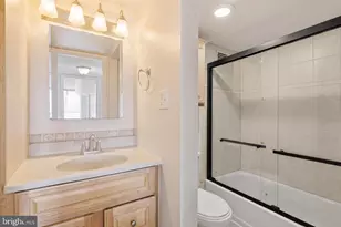4 Monroe St, Rockville, MD 20850 - Photo 35