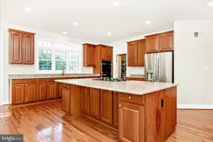 7011 Cypress Hill Dr, Gaithersburg, MD 20879 - Photo 11