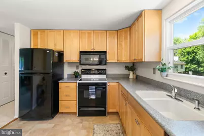 13605 Duhart Road, Germantown, MD 20874 - Photo 11