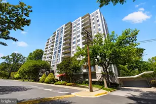 8315 N Brook Ln, Bethesda, MD 20814 - Photo 3
