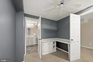 7427 Ottenbrook Terrace, Rockville, MD 20855 - Photo 35
