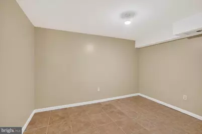16929 Briardale Rd, Rockville, MD 20855 - Photo 45