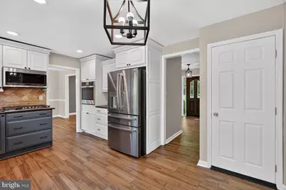 16929 Briardale Rd, Rockville, MD 20855 - Photo 13