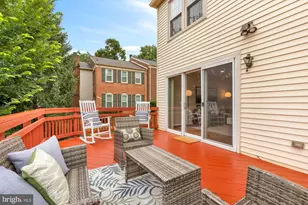19 Shagbark Ct, Rockville, MD 20852 - Photo 3