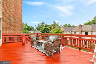 19 Shagbark Ct, Rockville, MD 20852 - Photo 3