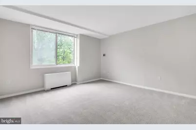 10401 Grosvenor Place #410, Rockville, MD 20852 - Photo 11