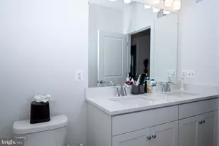 16132 Frederick Rd, Rockville, MD 20850 - Photo 13