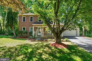 2205 Blue Valley Dr, Silver Spring, MD 20904 - Photo 3