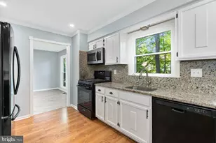 2205 Blue Valley Dr, Silver Spring, MD 20904 - Photo 23