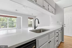 2812 Clear Shot Dr, Silver Spring, MD 20906 - Photo 5