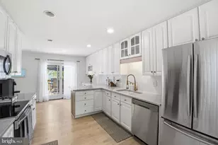 11205 Freas Dr, N Potomac, MD 20878 - Photo 5