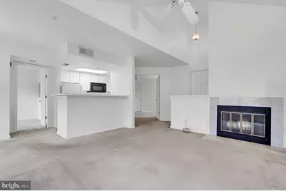 913 Hillside Lake Terrace #412, Gaithersburg, MD 20878 - Photo 3