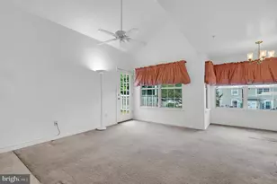 913 Hillside Lake Terrace, Gaithersburg, MD 20878 - Photo 5