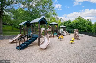 913 Hillside Lake Terrace, Gaithersburg, MD 20878 - Photo 35