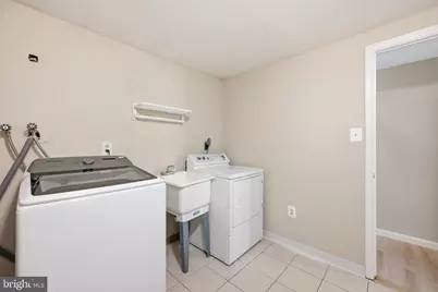 15622 Cliff Swallow Way, Rockville, MD 20853 - Photo 25