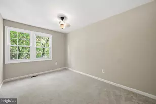 15622 Cliff Swallow Way, Rockville, MD 20853 - Photo 17