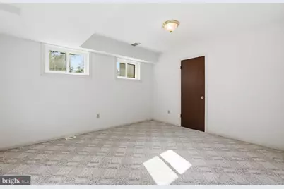 15901 Old Columbia Pike, Burtonsville, MD 20866 - Photo 33