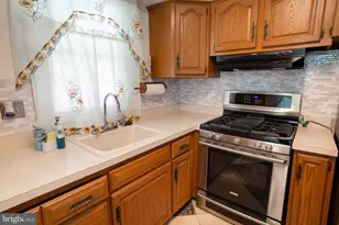 630 Edmonston Dr, Rockville, MD 20851 - Photo 17