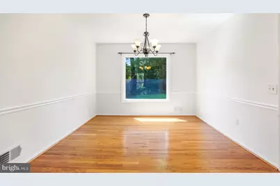 9120 Paddock Lane, Potomac, MD 20854 - Photo 11