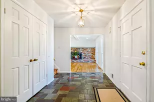 9120 Paddock Ln, Potomac, MD 20854 - Photo 5