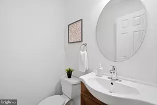 13907 Shippers Ln, Rockville, MD 20853 - Photo 19