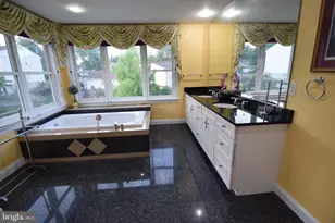 7601 Anamosa Way, Derwood, MD 20855 - Photo 13